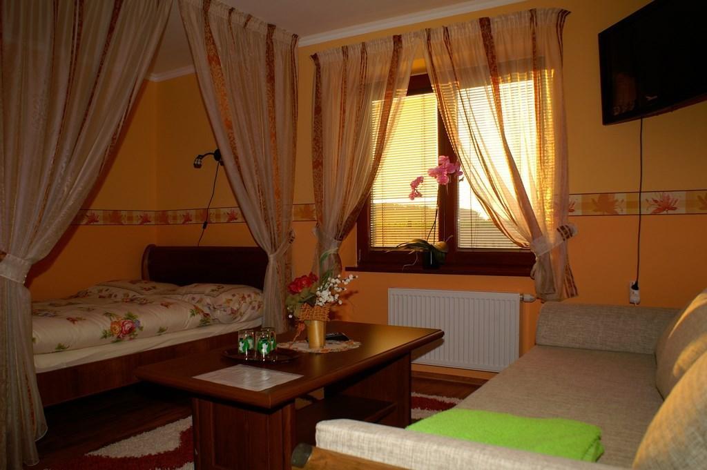 Alba Regia Pansion Egri Hotel Jahodna Quarto foto